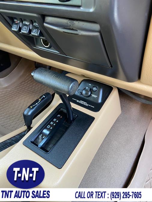 2000 Jeep Wrangler 2dr Sahara, available for sale in Bronx, New York | TNT Auto Sales USA inc. Bronx, New York 2000 Jeep Wrangler 2dr Sahara, available for sale in Bronx, New York | TNT Auto Sales USA inc. Bronx, New York