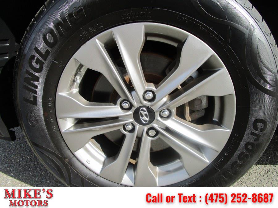 2016 Hyundai Santa Fe Sport AWD 4dr 2.4, available for sale in Stratford, Connecticut | Mike's Motors LLC. Stratford, Connecticut 2016 Hyundai Santa Fe Sport AWD 4dr 2.4, available for sale in Stratford, Connecticut | Mike's Motors LLC. Stratford, Connecticut