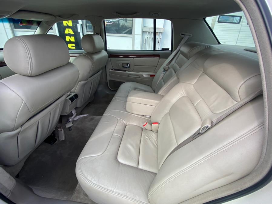 Used Cadillac DeVille 4dr Sdn Golden Anniversary Edition 1999 | CT Auto. Bridgeport, Connecticut Used Cadillac DeVille 4dr Sdn Golden Anniversary Edition 1999 | CT Auto. Bridgeport, Connecticut