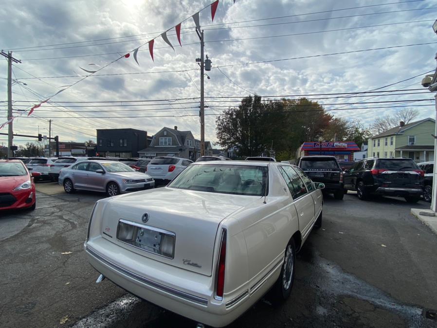 Used Cadillac DeVille 4dr Sdn Golden Anniversary Edition 1999 | CT Auto. Bridgeport, Connecticut Used Cadillac DeVille 4dr Sdn Golden Anniversary Edition 1999 | CT Auto. Bridgeport, Connecticut