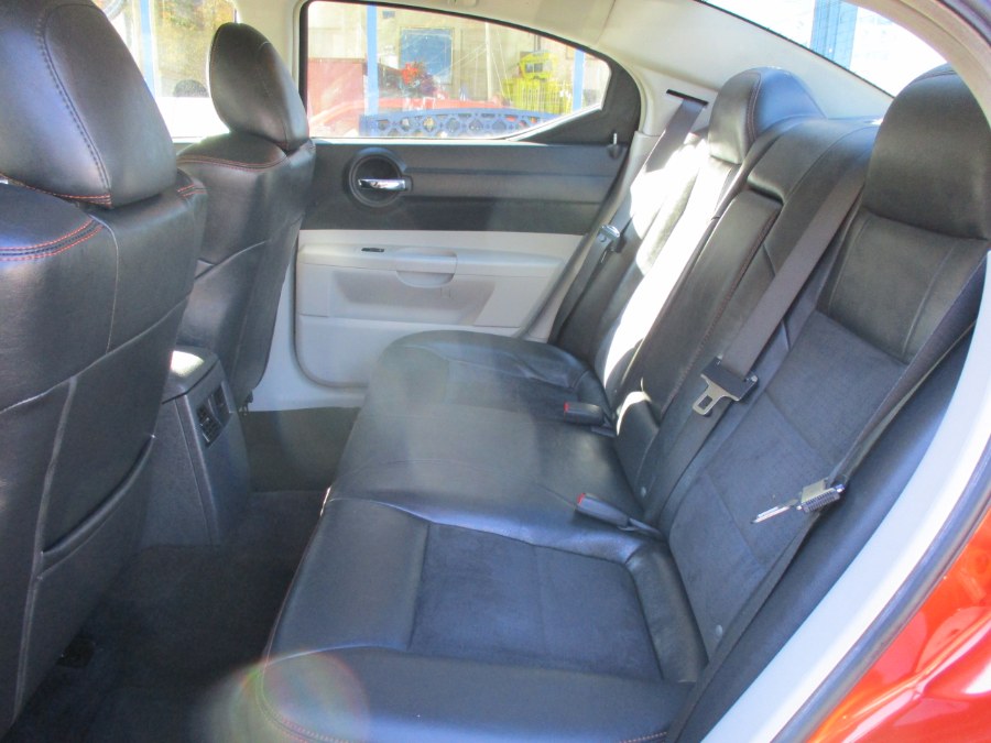 2006 Dodge Charger 4dr Sdn R/T RWD, available for sale in Meriden, Connecticut | Cos Central Auto. Meriden, Connecticut 2006 Dodge Charger 4dr Sdn R/T RWD, available for sale in Meriden, Connecticut | Cos Central Auto. Meriden, Connecticut
