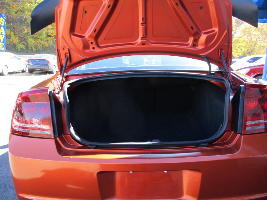 2006 Dodge Charger 4dr Sdn R/T RWD, available for sale in Meriden, Connecticut | Cos Central Auto. Meriden, Connecticut 2006 Dodge Charger 4dr Sdn R/T RWD, available for sale in Meriden, Connecticut | Cos Central Auto. Meriden, Connecticut