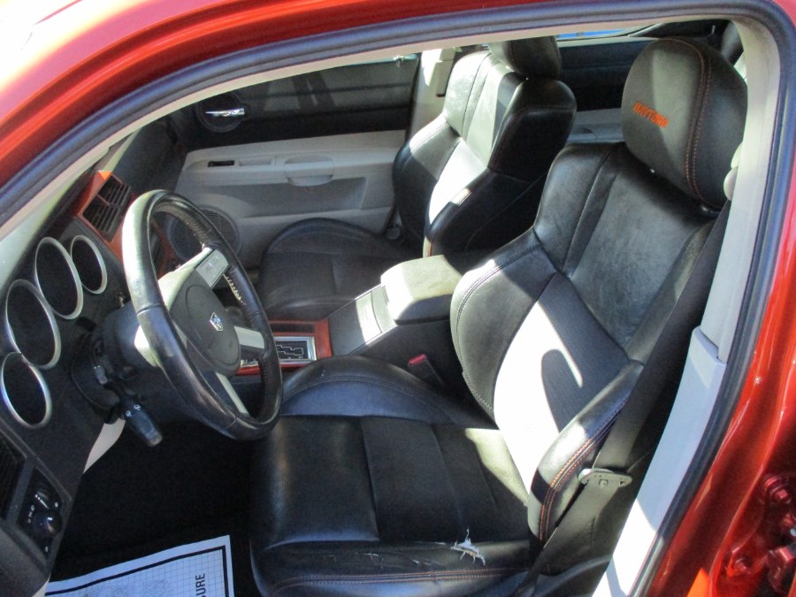 2006 Dodge Charger 4dr Sdn R/T RWD, available for sale in Meriden, Connecticut | Cos Central Auto. Meriden, Connecticut 2006 Dodge Charger 4dr Sdn R/T RWD, available for sale in Meriden, Connecticut | Cos Central Auto. Meriden, Connecticut