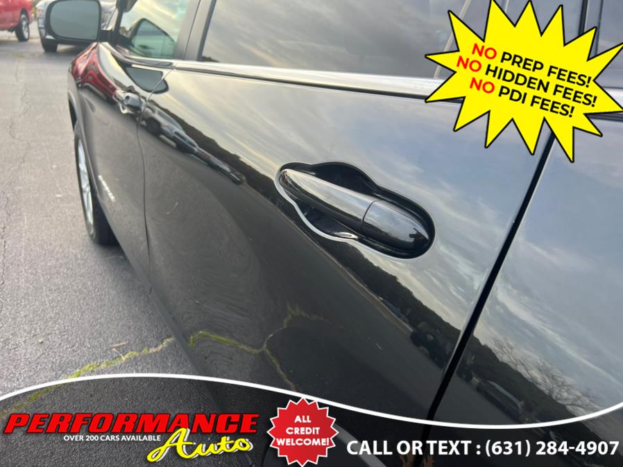 2015 Jeep Cherokee 4WD 4dr Latitude, available for sale in Bohemia, New York | Performance Auto Inc. Bohemia, New York 2015 Jeep Cherokee 4WD 4dr Latitude, available for sale in Bohemia, New York | Performance Auto Inc. Bohemia, New York