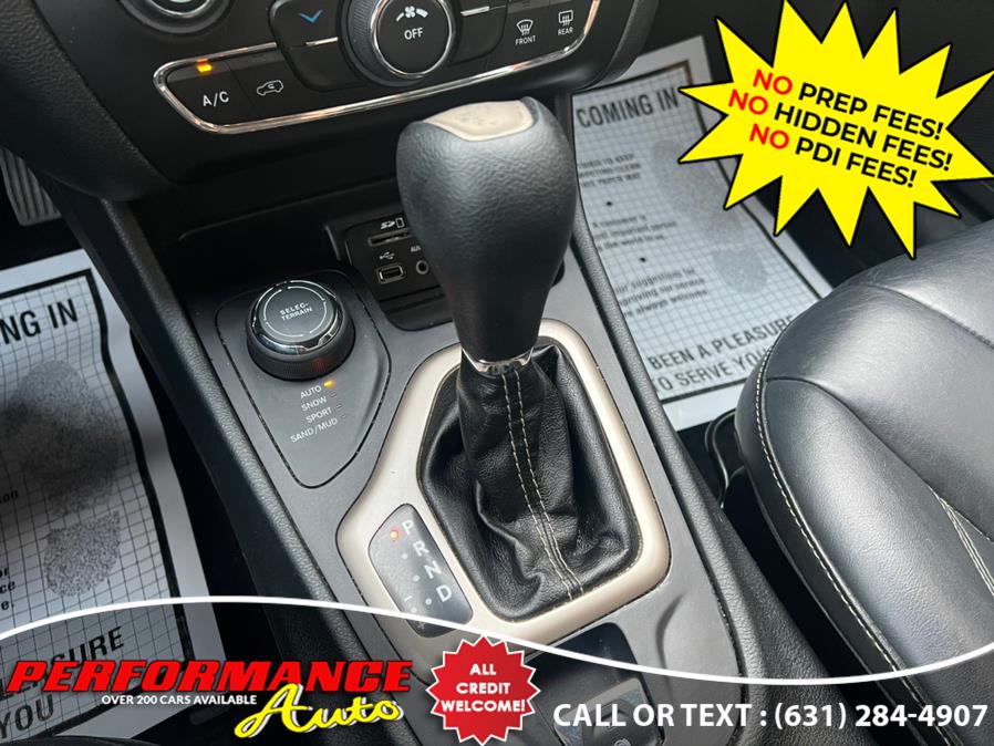 2015 Jeep Cherokee 4WD 4dr Latitude, available for sale in Bohemia, New York | Performance Auto Inc. Bohemia, New York 2015 Jeep Cherokee 4WD 4dr Latitude, available for sale in Bohemia, New York | Performance Auto Inc. Bohemia, New York