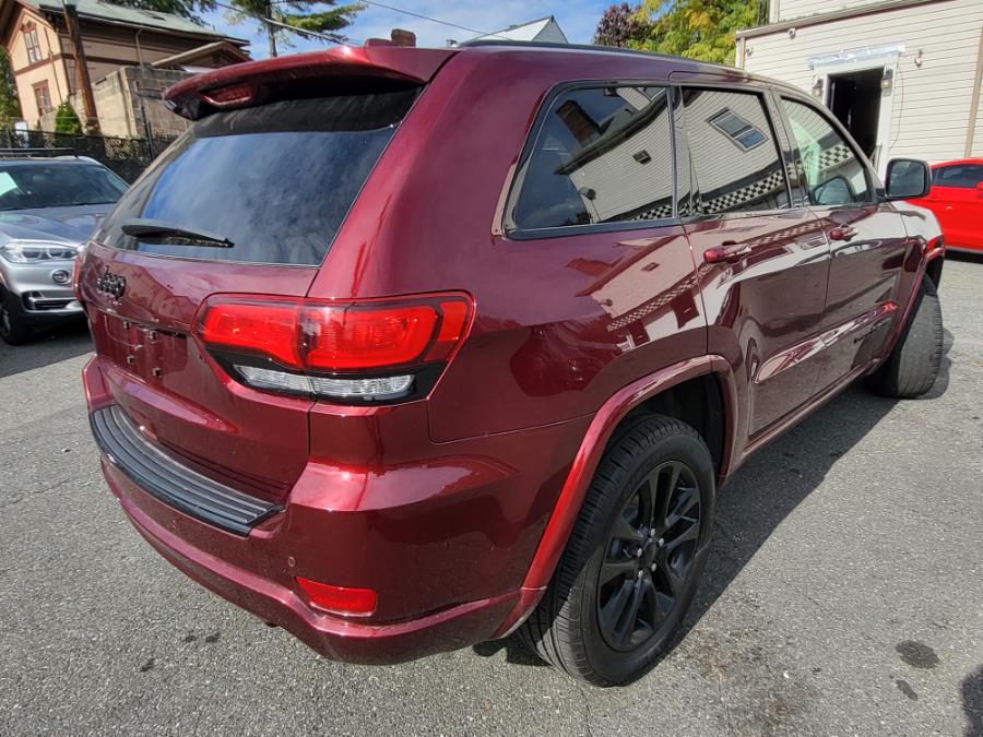 2018 Jeep Grand Cherokee Altitude 4x4 *Ltd Avail*, available for sale in Newark , New Jersey | Champion Used Auto Sales 2. Newark , New Jersey 2018 Jeep Grand Cherokee Altitude 4x4 *Ltd Avail*, available for sale in Newark , New Jersey | Champion Used Auto Sales 2. Newark , New Jersey