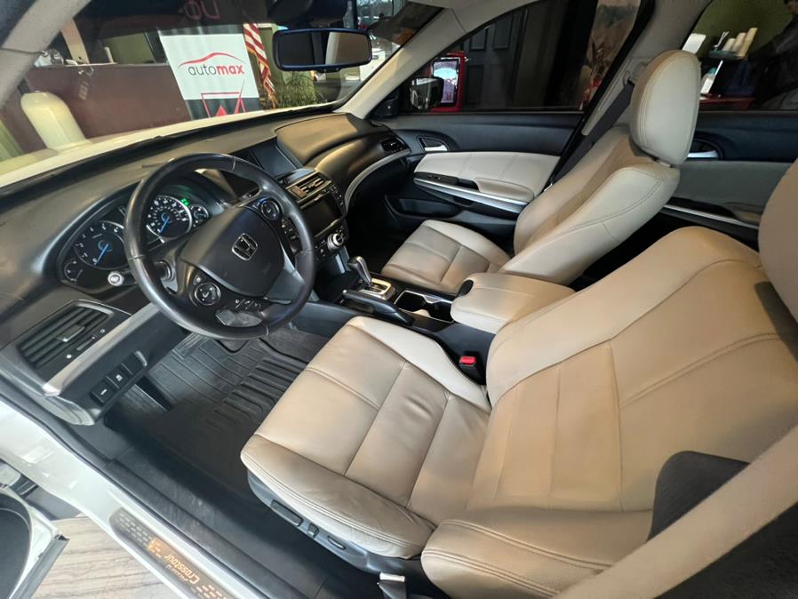 Used Honda Crosstour 4WD V6 5dr EX-L w/Navi 2014 | AutoMax. West Hartford, Connecticut Used Honda Crosstour 4WD V6 5dr EX-L w/Navi 2014 | AutoMax. West Hartford, Connecticut
