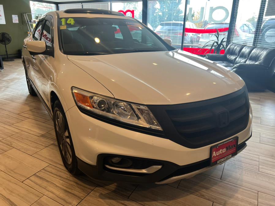 Used Honda Crosstour 4WD V6 5dr EX-L w/Navi 2014 | AutoMax. West Hartford, Connecticut Used Honda Crosstour 4WD V6 5dr EX-L w/Navi 2014 | AutoMax. West Hartford, Connecticut