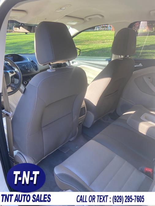 2013 Ford Escape 4WD 4dr SE, available for sale in Bronx, New York | TNT Auto Sales USA inc. Bronx, New York 2013 Ford Escape 4WD 4dr SE, available for sale in Bronx, New York | TNT Auto Sales USA inc. Bronx, New York