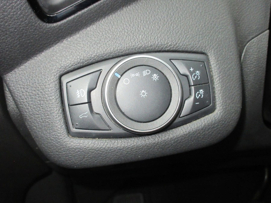 Used Ford Escape Titanium 4WD 2019 | Route 27 Auto Mall. Linden, New Jersey Used Ford Escape Titanium 4WD 2019 | Route 27 Auto Mall. Linden, New Jersey