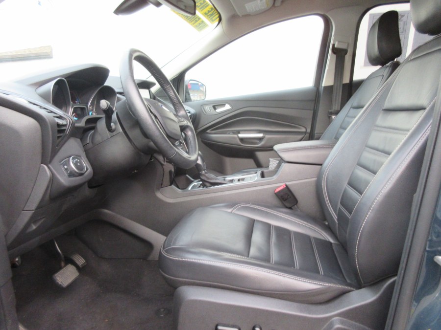 Used Ford Escape Titanium 4WD 2019 | Route 27 Auto Mall. Linden, New Jersey Used Ford Escape Titanium 4WD 2019 | Route 27 Auto Mall. Linden, New Jersey
