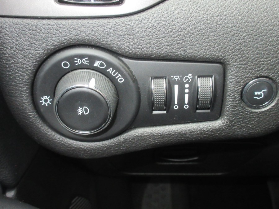 2019 Jeep Cherokee Limited FWD, available for sale in Linden, New Jersey | Route 27 Auto Mall. Linden, New Jersey 2019 Jeep Cherokee Limited FWD, available for sale in Linden, New Jersey | Route 27 Auto Mall. Linden, New Jersey