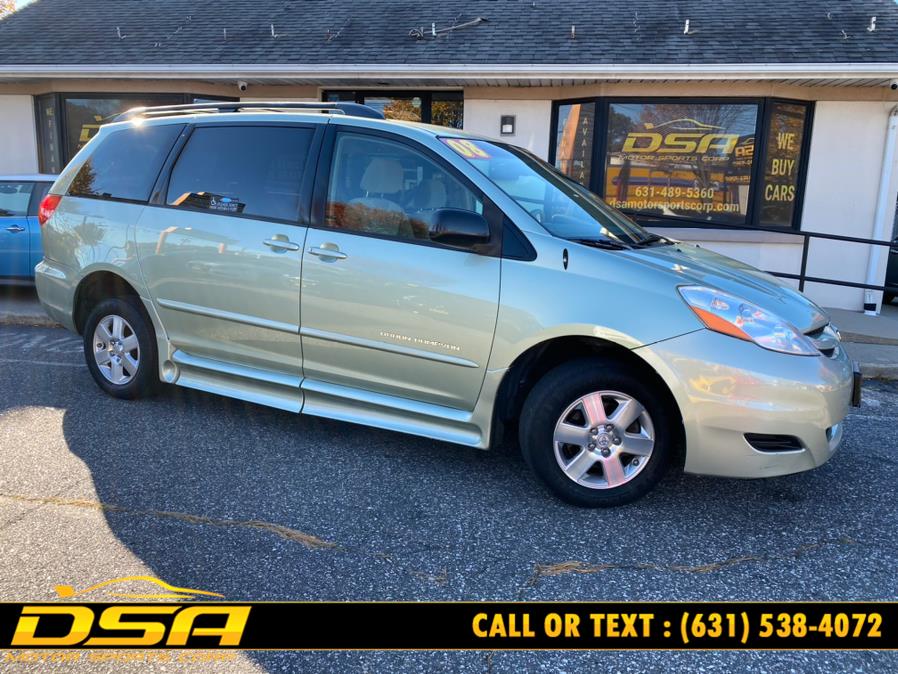 2008 Toyota Sienna 5dr 8-Pass Van LE FWD (Natl), available for sale in Commack, New York | DSA Motor Sports Corp. Commack, New York