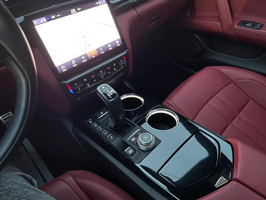 Used Maserati Quattroporte GT 3.0L 2022 | Sunrise Autoland. Jamaica, New York Used Maserati Quattroporte GT 3.0L 2022 | Sunrise Autoland. Jamaica, New York
