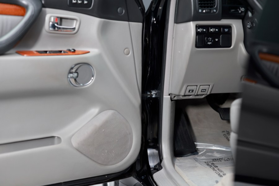 2004 Lexus LX 470 4dr SUV, available for sale in North Salem, New York | Meccanic Shop North Inc. North Salem, New York 2004 Lexus LX 470 4dr SUV, available for sale in North Salem, New York | Meccanic Shop North Inc. North Salem, New York
