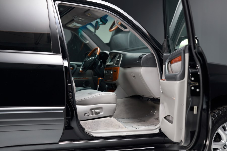 2004 Lexus LX 470 4dr SUV, available for sale in North Salem, New York | Meccanic Shop North Inc. North Salem, New York 2004 Lexus LX 470 4dr SUV, available for sale in North Salem, New York | Meccanic Shop North Inc. North Salem, New York