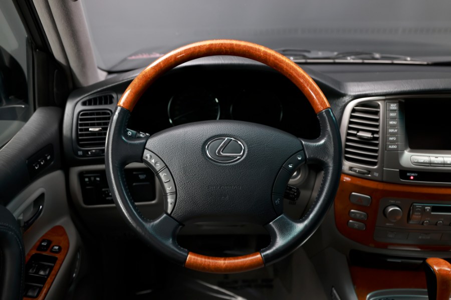 2004 Lexus LX 470 4dr SUV, available for sale in North Salem, New York | Meccanic Shop North Inc. North Salem, New York 2004 Lexus LX 470 4dr SUV, available for sale in North Salem, New York | Meccanic Shop North Inc. North Salem, New York