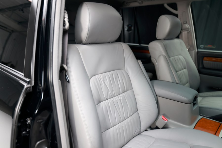 2004 Lexus LX 470 4dr SUV, available for sale in North Salem, New York | Meccanic Shop North Inc. North Salem, New York 2004 Lexus LX 470 4dr SUV, available for sale in North Salem, New York | Meccanic Shop North Inc. North Salem, New York