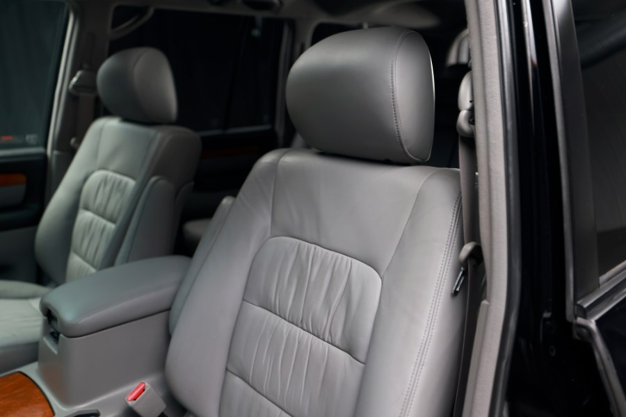 2004 Lexus LX 470 4dr SUV, available for sale in North Salem, New York | Meccanic Shop North Inc. North Salem, New York 2004 Lexus LX 470 4dr SUV, available for sale in North Salem, New York | Meccanic Shop North Inc. North Salem, New York