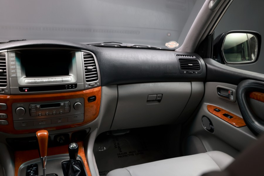 2004 Lexus LX 470 4dr SUV, available for sale in North Salem, New York | Meccanic Shop North Inc. North Salem, New York 2004 Lexus LX 470 4dr SUV, available for sale in North Salem, New York | Meccanic Shop North Inc. North Salem, New York