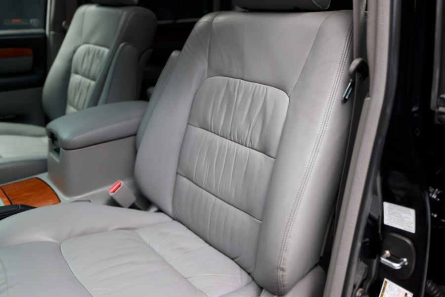 2004 Lexus LX 470 4dr SUV, available for sale in North Salem, New York | Meccanic Shop North Inc. North Salem, New York 2004 Lexus LX 470 4dr SUV, available for sale in North Salem, New York | Meccanic Shop North Inc. North Salem, New York