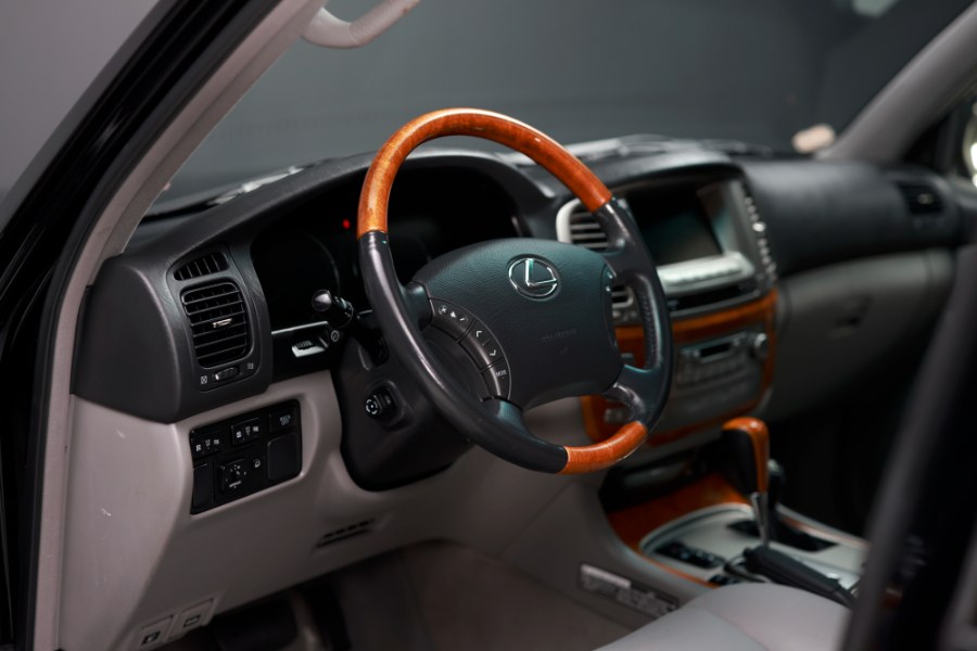 2004 Lexus LX 470 4dr SUV, available for sale in North Salem, New York | Meccanic Shop North Inc. North Salem, New York 2004 Lexus LX 470 4dr SUV, available for sale in North Salem, New York | Meccanic Shop North Inc. North Salem, New York