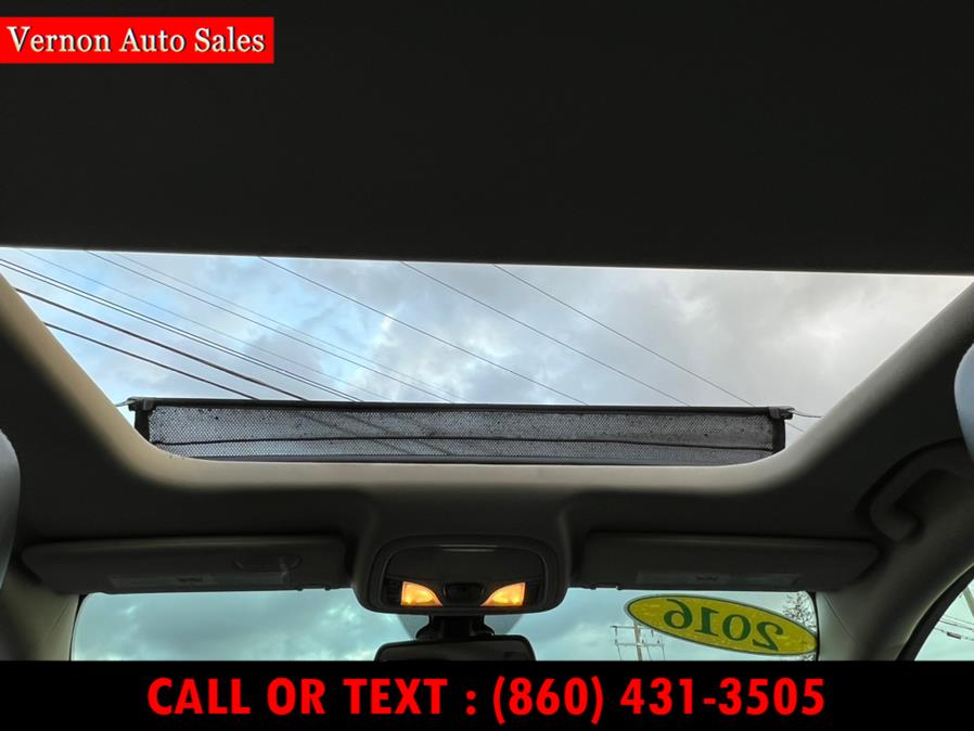 2016 Chrysler 200 4dr Sdn C AWD, available for sale in Manchester, Connecticut | Vernon Auto Sale & Service. Manchester, Connecticut 2016 Chrysler 200 4dr Sdn C AWD, available for sale in Manchester, Connecticut | Vernon Auto Sale & Service. Manchester, Connecticut