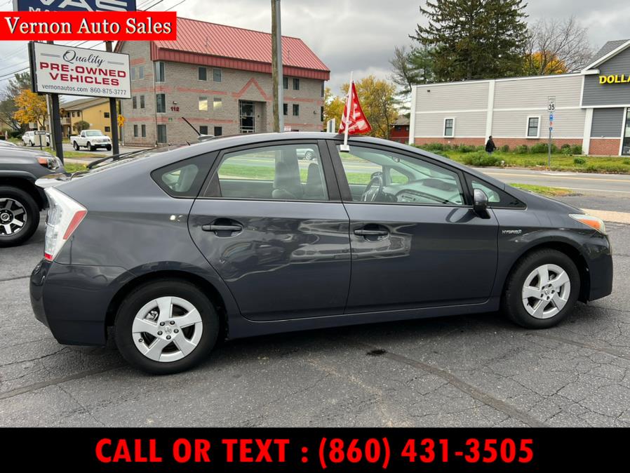 Used Toyota Prius 5dr HB III (Natl) 2010 | Vernon Auto Sale & Service. Manchester, Connecticut Used Toyota Prius 5dr HB III (Natl) 2010 | Vernon Auto Sale & Service. Manchester, Connecticut