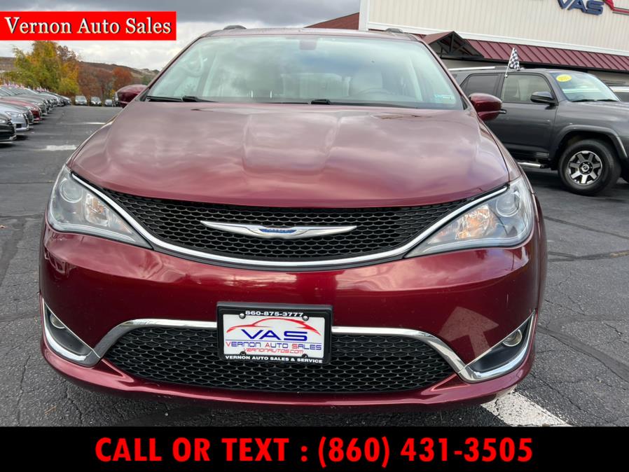 Used Chrysler Pacifica Touring-L FWD 2017 | Vernon Auto Sale & Service. Manchester, Connecticut Used Chrysler Pacifica Touring-L FWD 2017 | Vernon Auto Sale & Service. Manchester, Connecticut