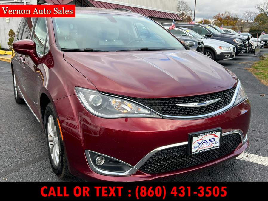 Used Chrysler Pacifica Touring-L FWD 2017 | Vernon Auto Sale & Service. Manchester, Connecticut Used Chrysler Pacifica Touring-L FWD 2017 | Vernon Auto Sale & Service. Manchester, Connecticut