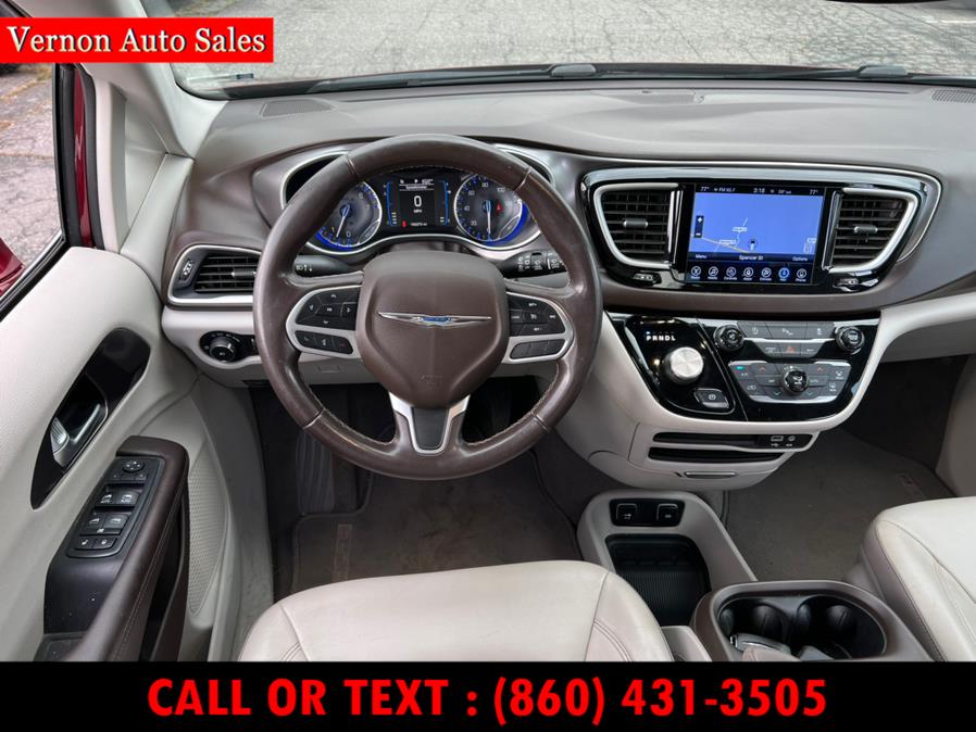 Used Chrysler Pacifica Touring-L FWD 2017 | Vernon Auto Sale & Service. Manchester, Connecticut Used Chrysler Pacifica Touring-L FWD 2017 | Vernon Auto Sale & Service. Manchester, Connecticut