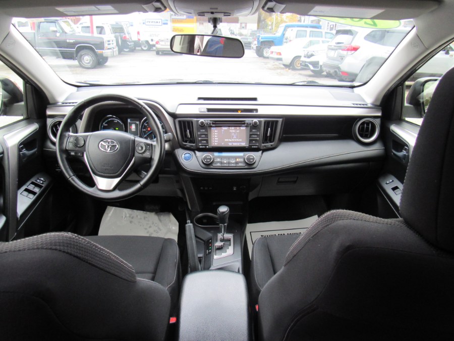 Used Toyota RAV4 Hybrid XLE 2016 | Hilario's Auto Sales Inc.. Worcester, Massachusetts Used Toyota RAV4 Hybrid XLE 2016 | Hilario's Auto Sales Inc.. Worcester, Massachusetts