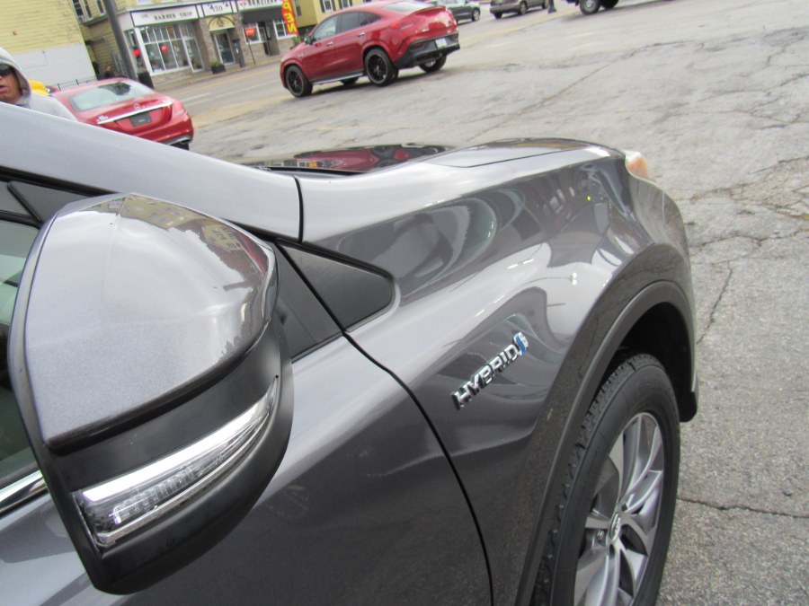 Used Toyota RAV4 Hybrid XLE 2016 | Hilario's Auto Sales Inc.. Worcester, Massachusetts Used Toyota RAV4 Hybrid XLE 2016 | Hilario's Auto Sales Inc.. Worcester, Massachusetts