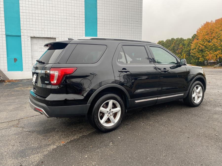 Used Ford Explorer XLT 4WD 2017 | Dealertown Auto Wholesalers. Milford, Connecticut Used Ford Explorer XLT 4WD 2017 | Dealertown Auto Wholesalers. Milford, Connecticut
