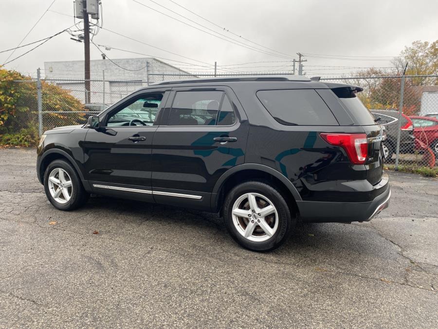 Used Ford Explorer XLT 4WD 2017 | Dealertown Auto Wholesalers. Milford, Connecticut Used Ford Explorer XLT 4WD 2017 | Dealertown Auto Wholesalers. Milford, Connecticut