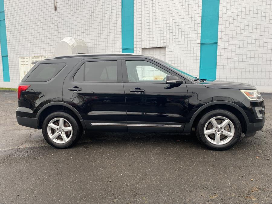 Used Ford Explorer XLT 4WD 2017 | Dealertown Auto Wholesalers. Milford, Connecticut Used Ford Explorer XLT 4WD 2017 | Dealertown Auto Wholesalers. Milford, Connecticut