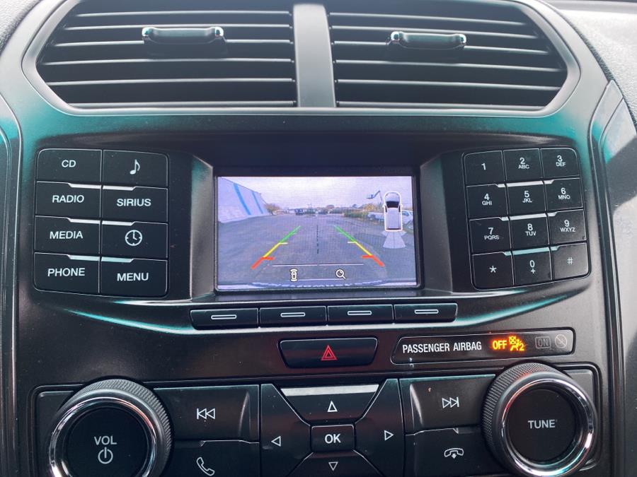 Used Ford Explorer XLT 4WD 2017 | Dealertown Auto Wholesalers. Milford, Connecticut Used Ford Explorer XLT 4WD 2017 | Dealertown Auto Wholesalers. Milford, Connecticut