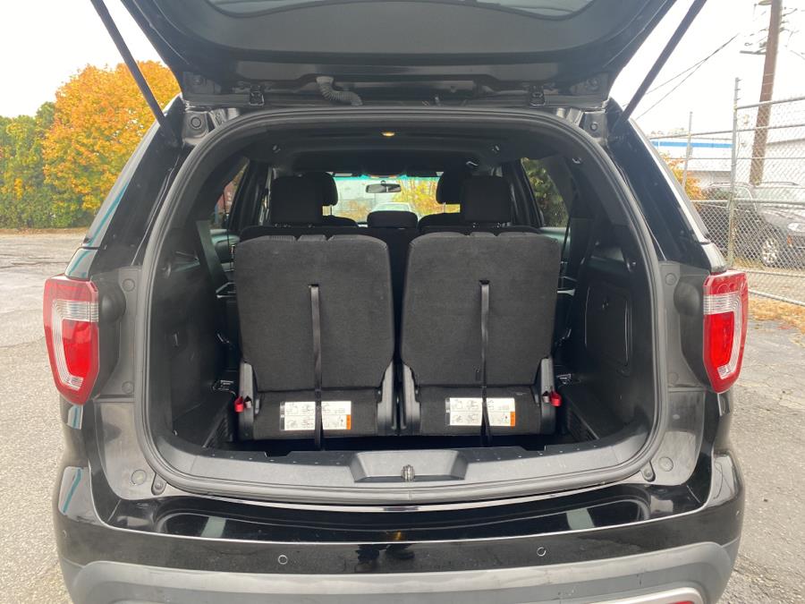 Used Ford Explorer XLT 4WD 2017 | Dealertown Auto Wholesalers. Milford, Connecticut Used Ford Explorer XLT 4WD 2017 | Dealertown Auto Wholesalers. Milford, Connecticut