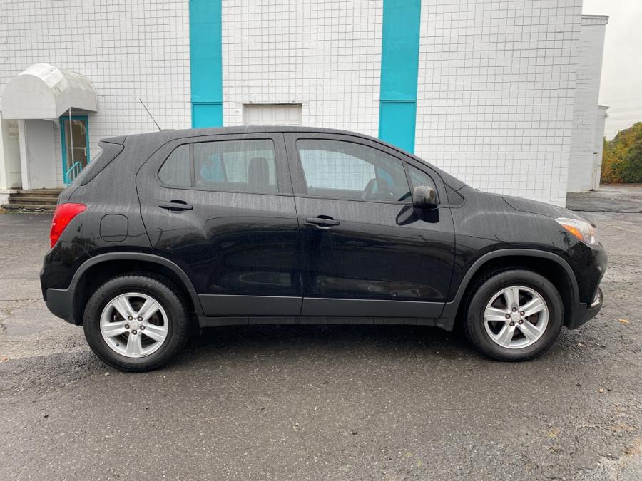 2017 Chevrolet Trax AWD 4dr LS, available for sale in Milford, Connecticut | Dealertown Auto Wholesalers. Milford, Connecticut 2017 Chevrolet Trax AWD 4dr LS, available for sale in Milford, Connecticut | Dealertown Auto Wholesalers. Milford, Connecticut