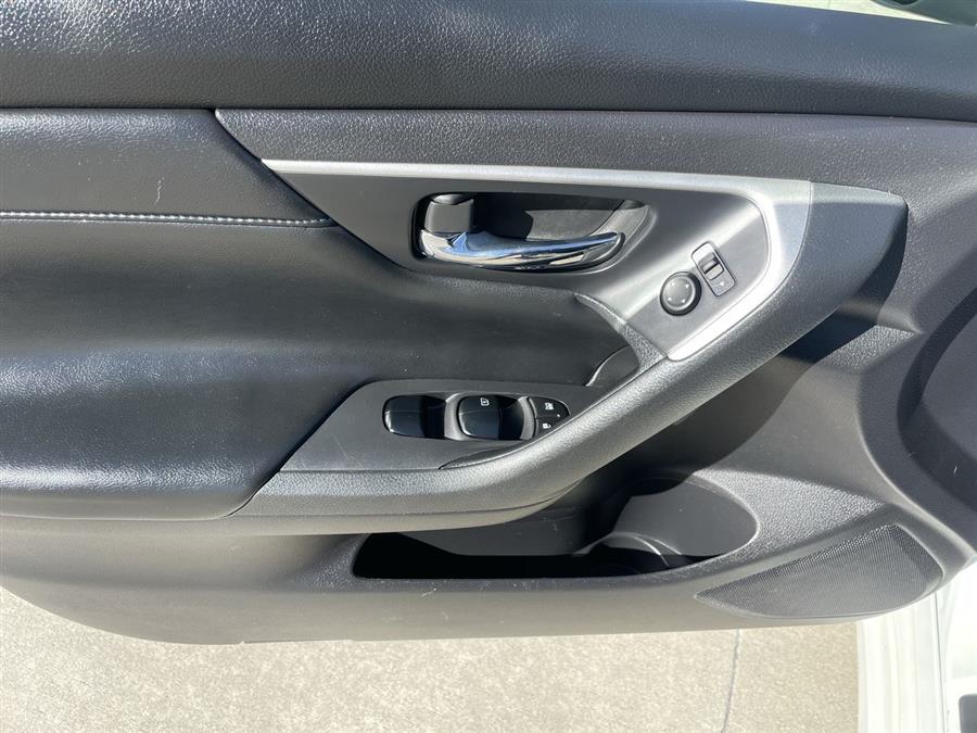 2015 Nissan Altima 4dr Sdn I4 2.5 SV, available for sale in Elida, Ohio | Josh's All Under Ten LLC. Elida, Ohio 2015 Nissan Altima 4dr Sdn I4 2.5 SV, available for sale in Elida, Ohio | Josh's All Under Ten LLC. Elida, Ohio