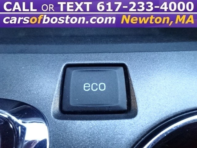 Used Chevrolet Equinox FWD 4dr LT w/2LT 2012 | Motorcars of Boston. Newton, Massachusetts Used Chevrolet Equinox FWD 4dr LT w/2LT 2012 | Motorcars of Boston. Newton, Massachusetts