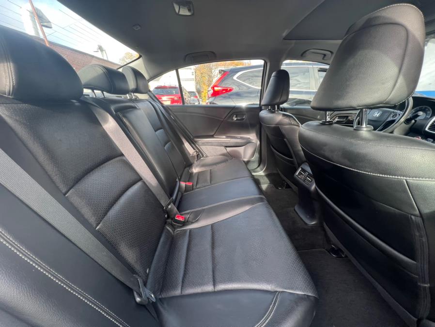Used Honda Accord Sedan EX-L V6 Auto 2017 | Sophia's Auto Sales Inc. Worcester, Massachusetts Used Honda Accord Sedan EX-L V6 Auto 2017 | Sophia's Auto Sales Inc. Worcester, Massachusetts