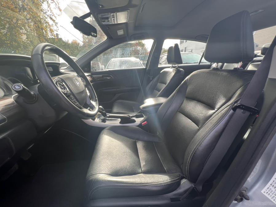 Used Honda Accord Sedan EX-L V6 Auto 2017 | Sophia's Auto Sales Inc. Worcester, Massachusetts Used Honda Accord Sedan EX-L V6 Auto 2017 | Sophia's Auto Sales Inc. Worcester, Massachusetts
