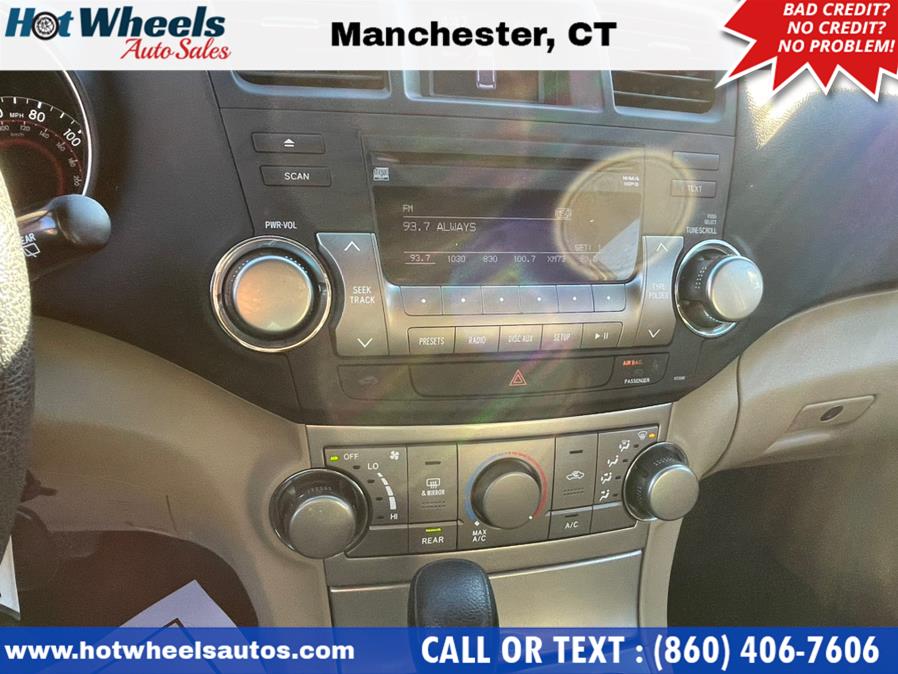 Used Toyota Highlander 4WD 4dr V6 SE 2012 | Hot Wheels Auto Sales LLC. Manchester, Connecticut Used Toyota Highlander 4WD 4dr V6 SE 2012 | Hot Wheels Auto Sales LLC. Manchester, Connecticut