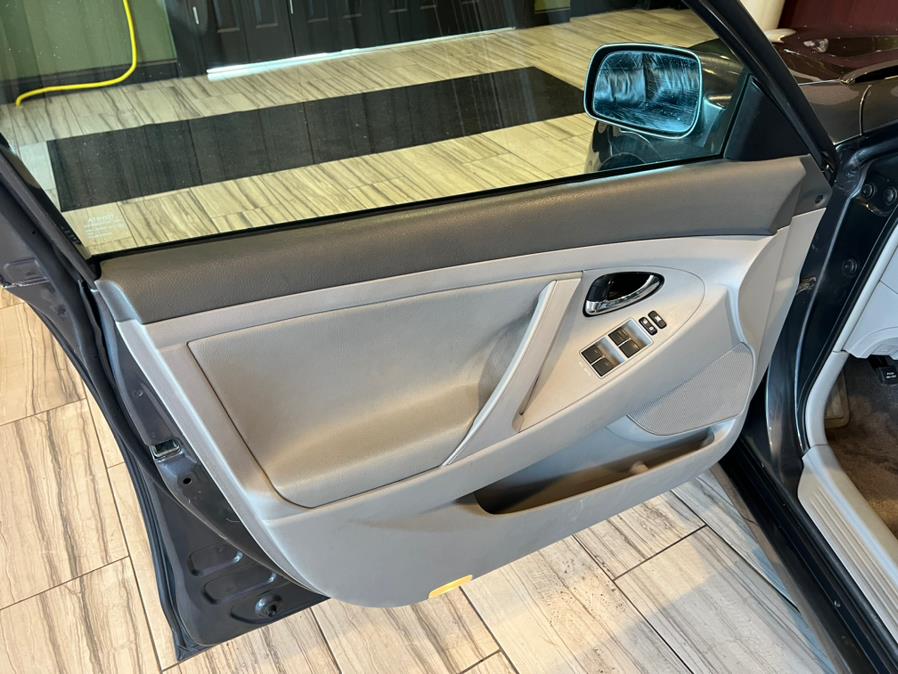 Used Toyota Camry 4dr Sdn I4 Auto LE (Natl) 2011 | AutoMax. West Hartford, Connecticut Used Toyota Camry 4dr Sdn I4 Auto LE (Natl) 2011 | AutoMax. West Hartford, Connecticut