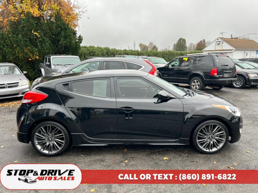 Used Hyundai Veloster 3dr Cpe Auto w/Black Int 2013 | Stop & Drive Auto Sales. East Windsor, Connecticut Used Hyundai Veloster 3dr Cpe Auto w/Black Int 2013 | Stop & Drive Auto Sales. East Windsor, Connecticut