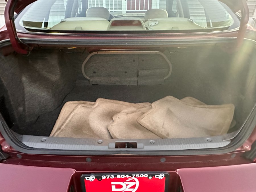 2001 Nissan Altima 4dr Sdn GLE Auto, available for sale in Paterson, New Jersey | DZ Automall. Paterson, New Jersey 2001 Nissan Altima 4dr Sdn GLE Auto, available for sale in Paterson, New Jersey | DZ Automall. Paterson, New Jersey