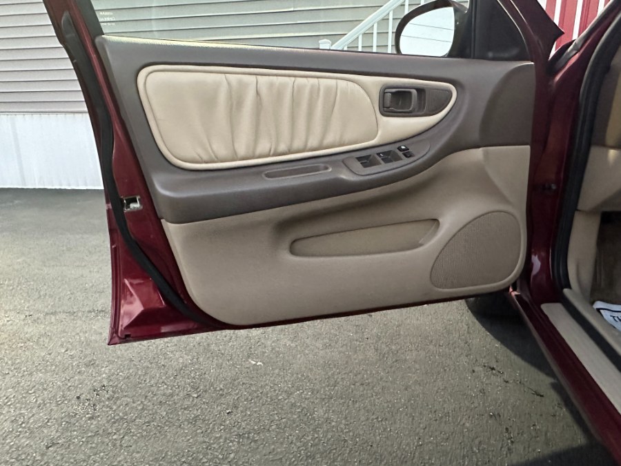 2001 Nissan Altima 4dr Sdn GLE Auto, available for sale in Paterson, New Jersey | DZ Automall. Paterson, New Jersey 2001 Nissan Altima 4dr Sdn GLE Auto, available for sale in Paterson, New Jersey | DZ Automall. Paterson, New Jersey