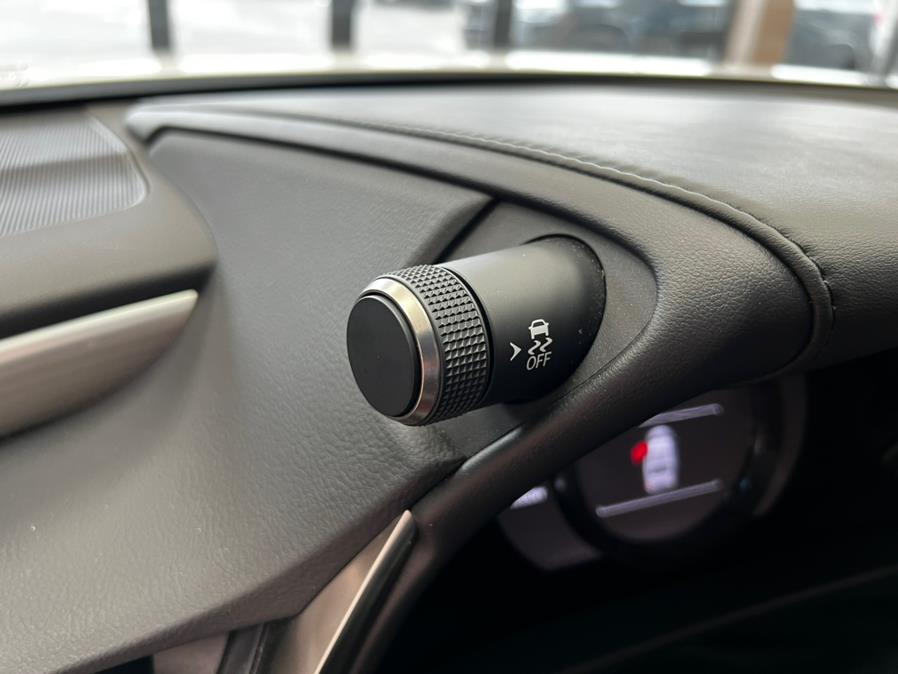 2019 Lexus ES ES 350 F SPORT FWD, available for sale in Massapequa Park, New York | Power Motors East. Massapequa Park, New York 2019 Lexus ES ES 350 F SPORT FWD, available for sale in Massapequa Park, New York | Power Motors East. Massapequa Park, New York