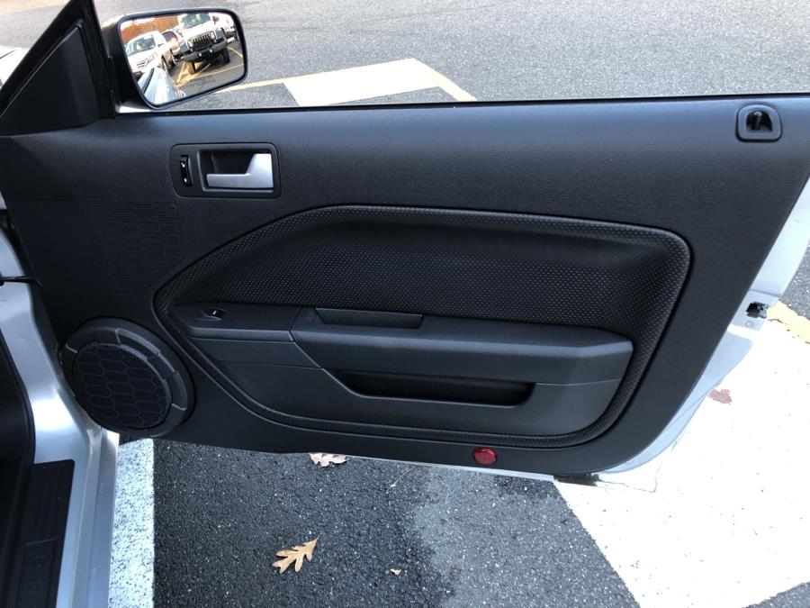 2008 Ford Mustang 2dr Conv GT Premium, available for sale in Waterbury, Connecticut | National Auto Brokers, Inc.. Waterbury, Connecticut 2008 Ford Mustang 2dr Conv GT Premium, available for sale in Waterbury, Connecticut | National Auto Brokers, Inc.. Waterbury, Connecticut